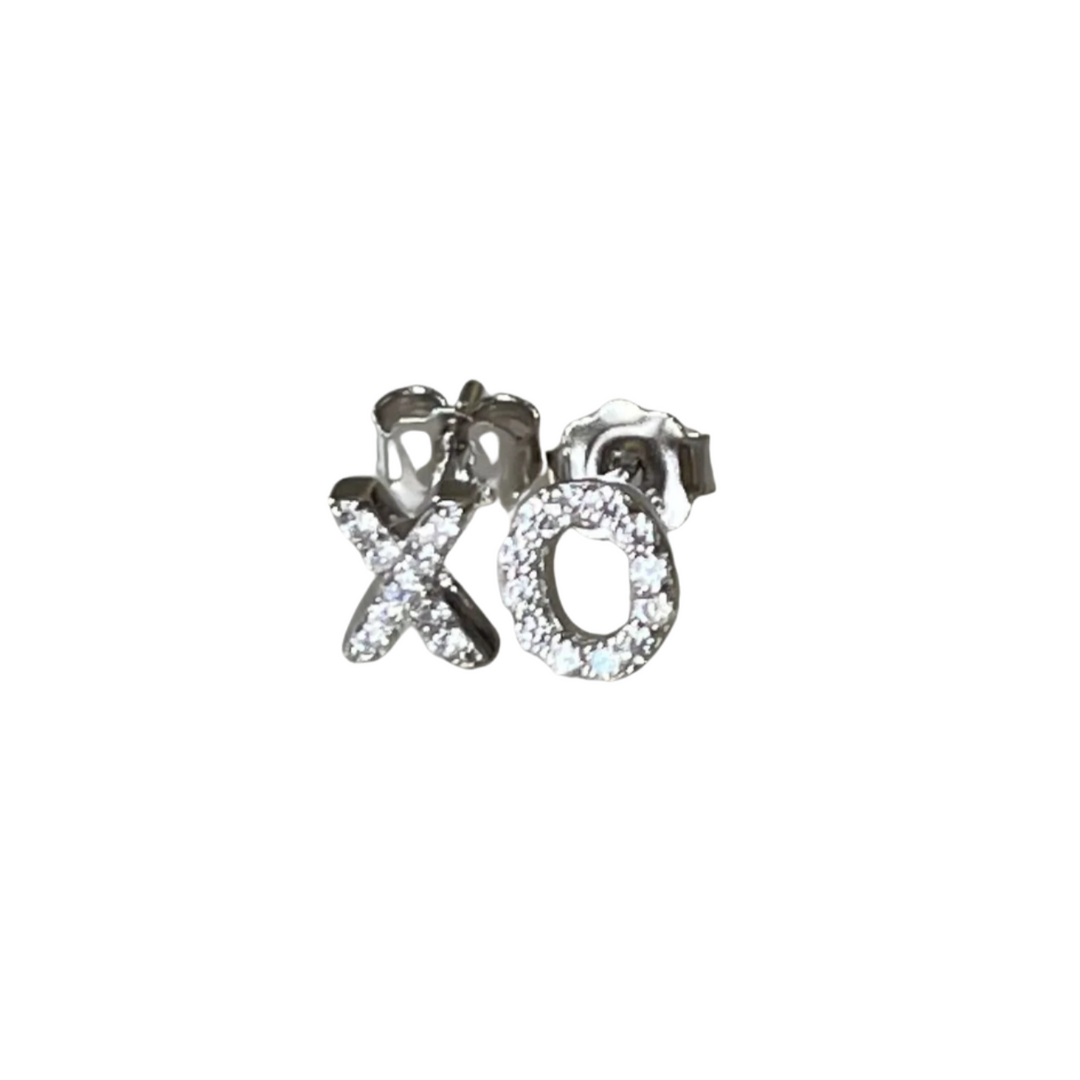 E017 XO Earring