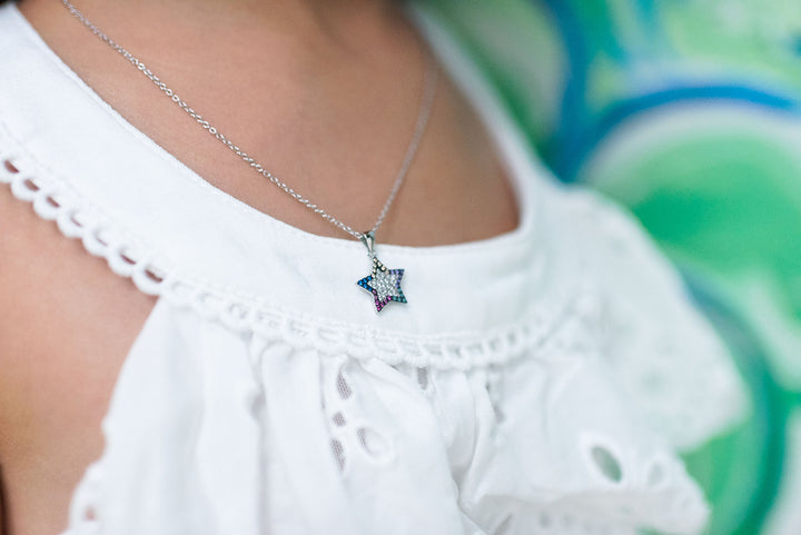 N030 Multicolor Star Pendant