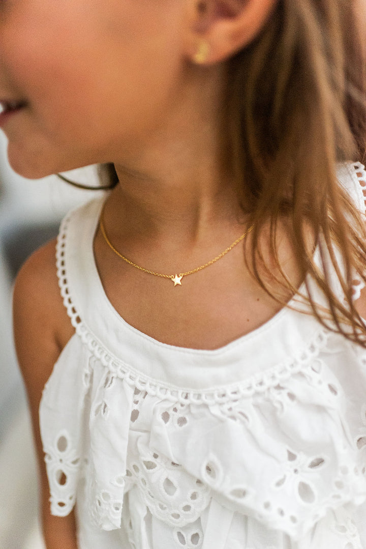 SMP006 Small Star Pendant Yellow Gold