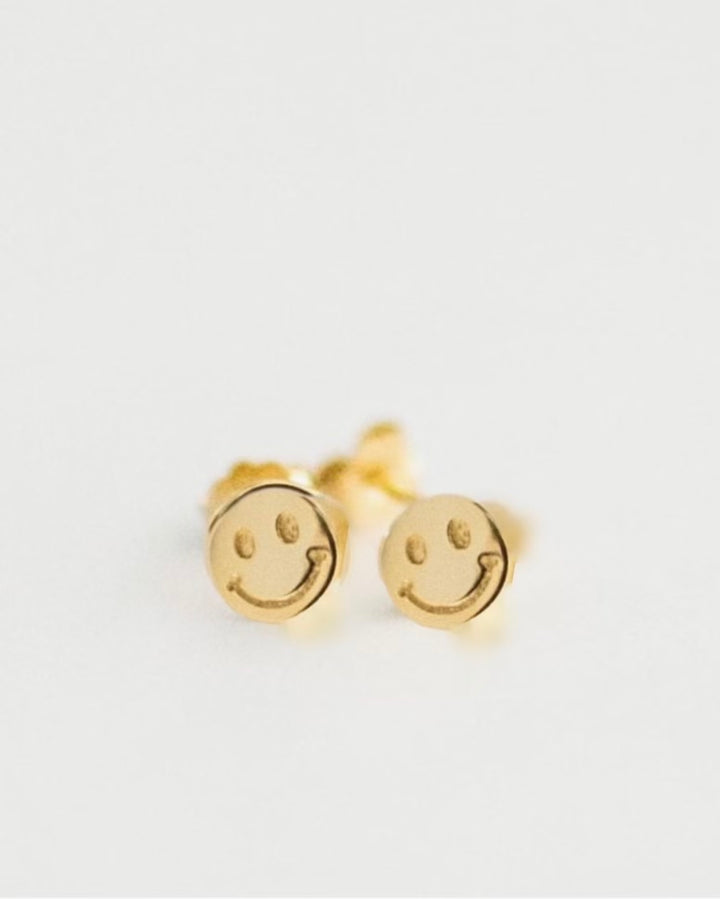 SME002 Smiley Face Yellow Gold Earrings