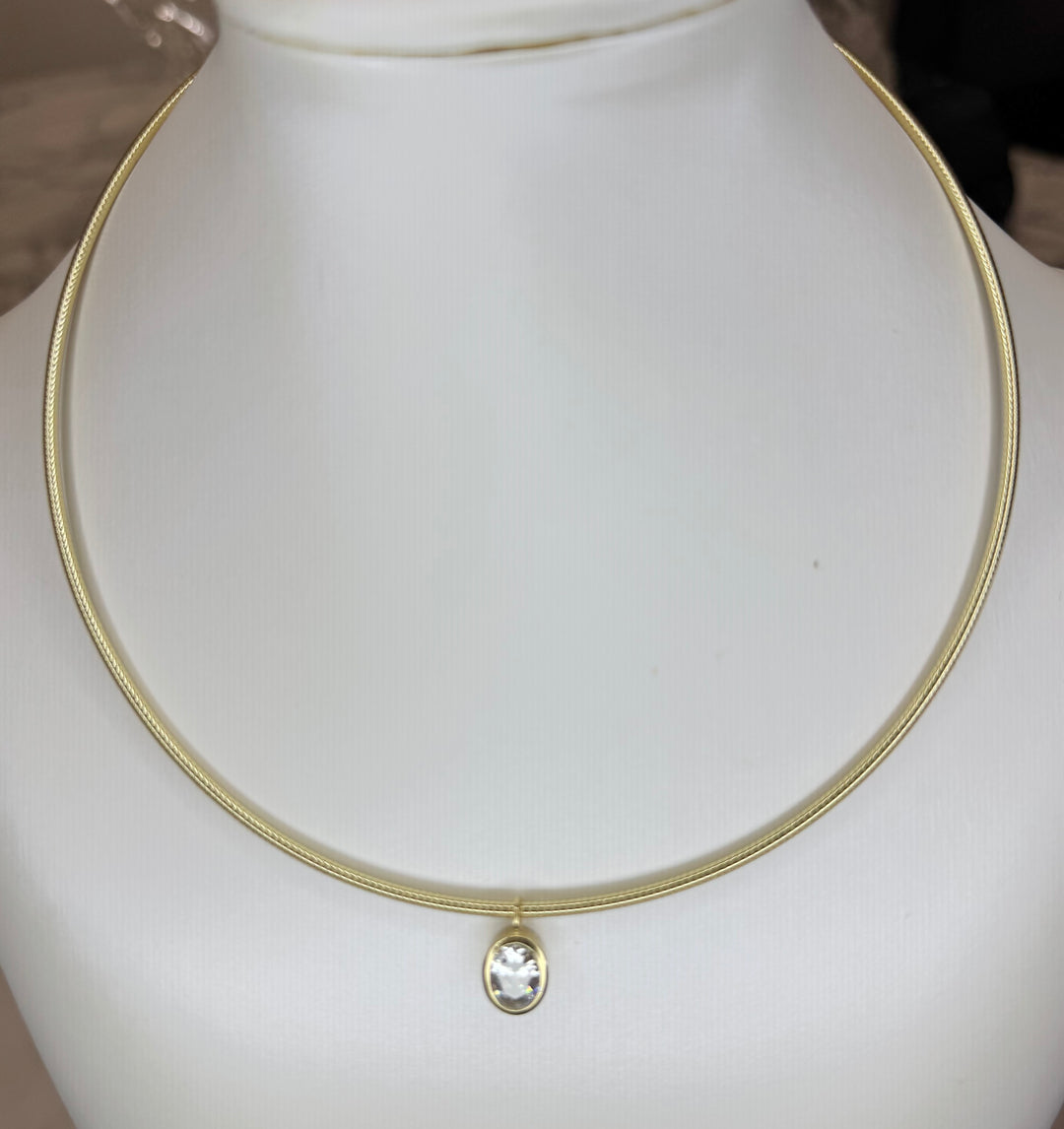Wire Choker with bezel set oval charm 16 inch with 2 inch extender Necklace Brass 18KY plate