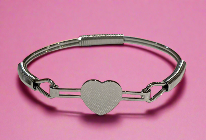 B030 Stainless Steel Heart Bracelet
