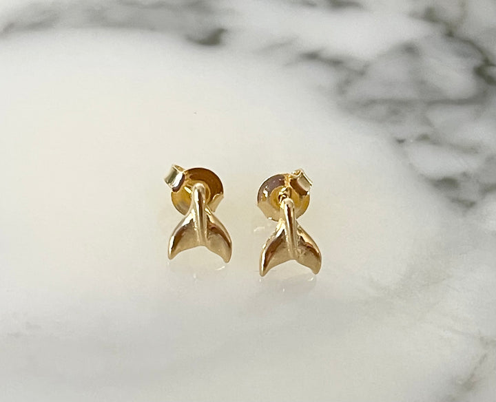 Whale Tail  Earring