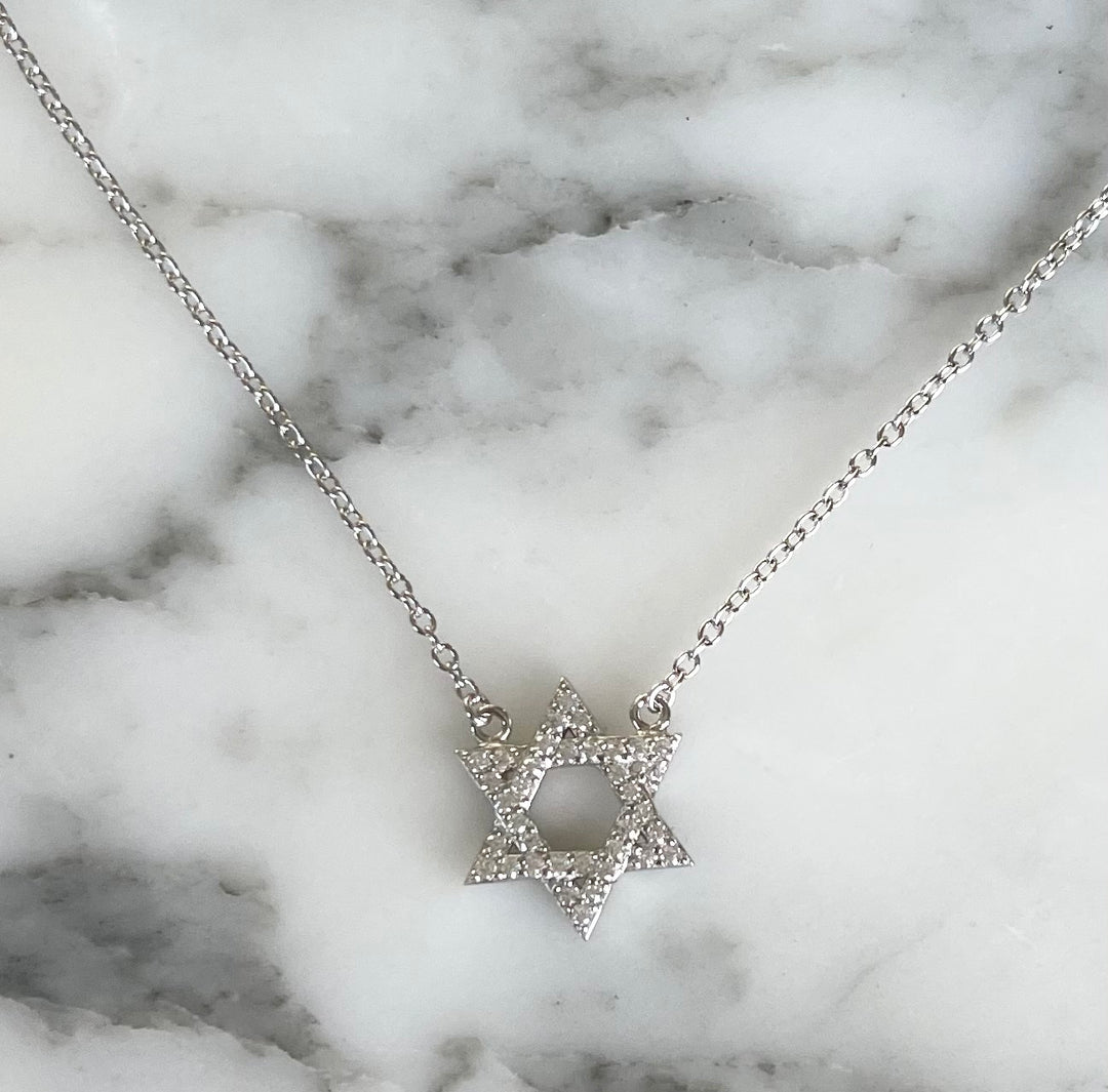 N032 Sterling Silver 18 K plated Star of David Pendant CZ Stones